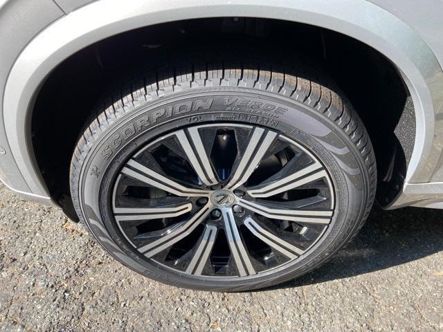 new 2025 Volvo XC90 car, priced at $65,595