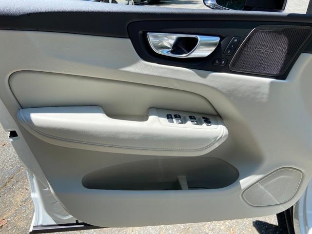 new 2026 Volvo XC60 car, priced at $63,935
