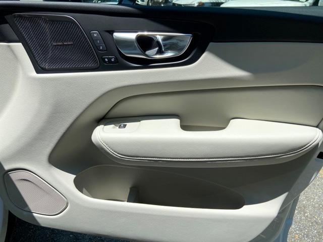 new 2026 Volvo XC60 car, priced at $63,935