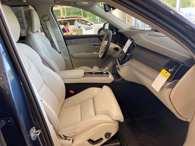 new 2025 Volvo XC90 Plug-In Hybrid car, priced at $82,405