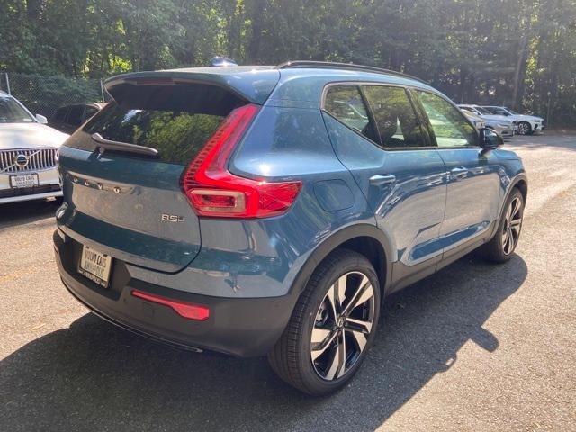 new 2025 Volvo XC40 car, priced at $51,765