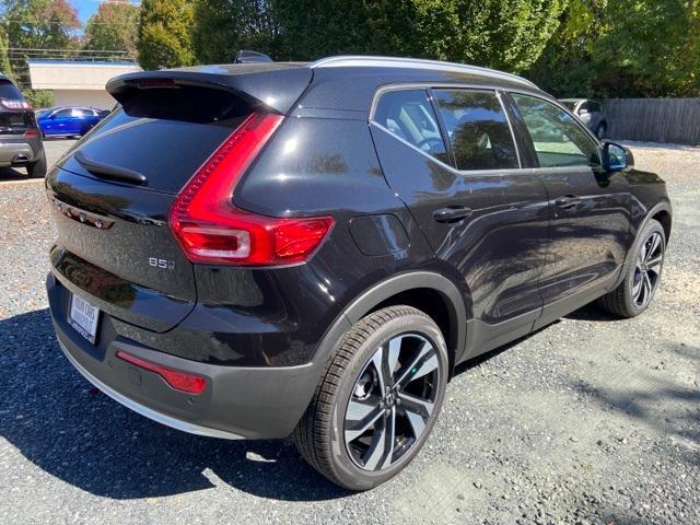 new 2025 Volvo XC40 car, priced at $49,790