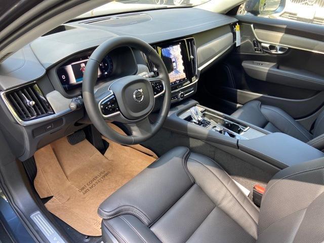 new 2025 Volvo V90 Cross Country car, priced at $68,165