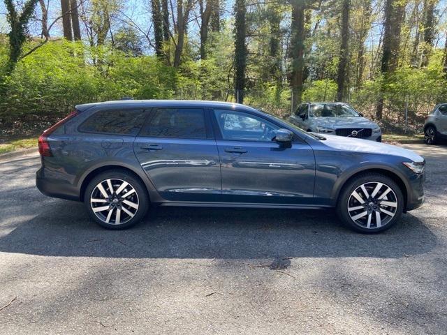 new 2025 Volvo V90 Cross Country car, priced at $68,165