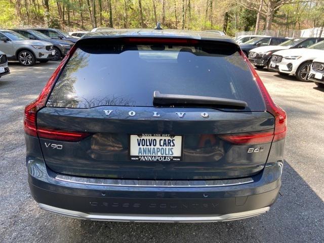 new 2025 Volvo V90 Cross Country car, priced at $68,165