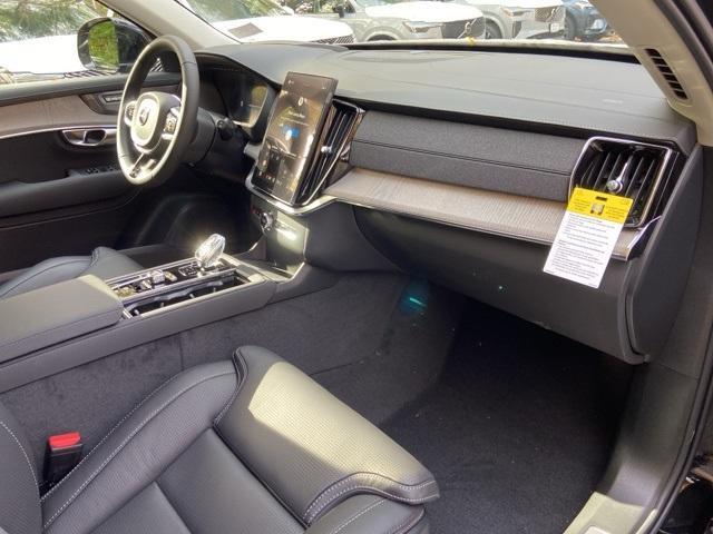 new 2026 Volvo XC90 car, priced at $76,945