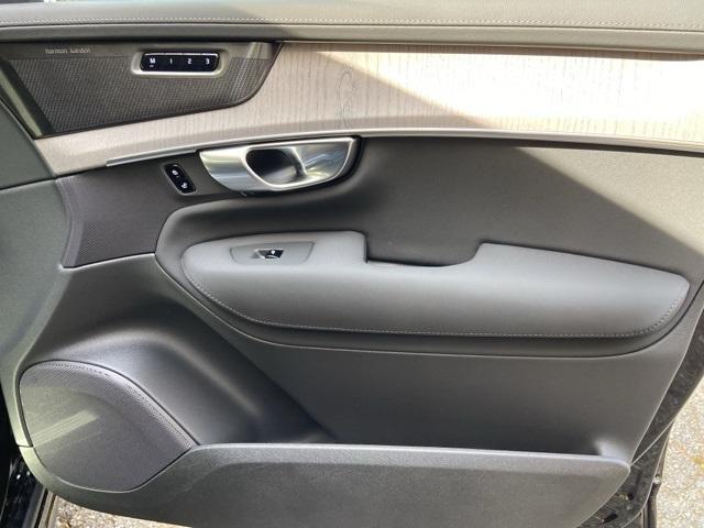 new 2026 Volvo XC90 car, priced at $76,945