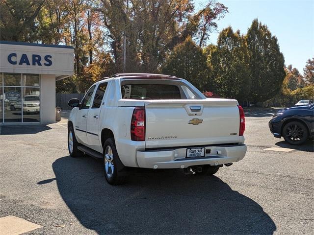 used 2011 Chevrolet Avalanche car, priced at $15,998