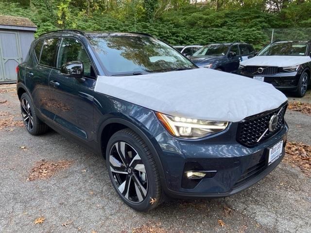 new 2026 Volvo XC40 car, priced at $53,095