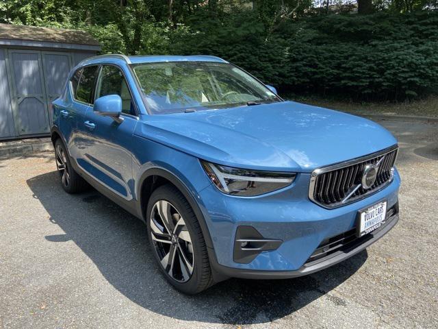 new 2024 Volvo XC40 car, priced at $51,345