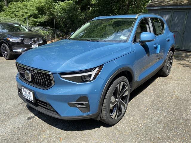 new 2024 Volvo XC40 car, priced at $51,345