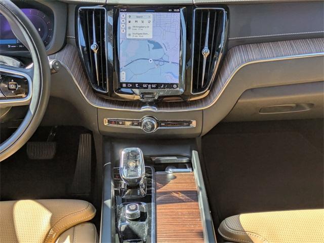 used 2022 Volvo XC60 car, priced at $37,062