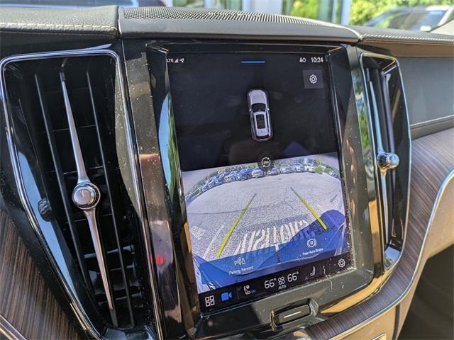 used 2022 Volvo XC60 car, priced at $37,062