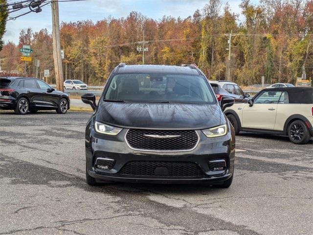 used 2022 Chrysler Pacifica car, priced at $21,998