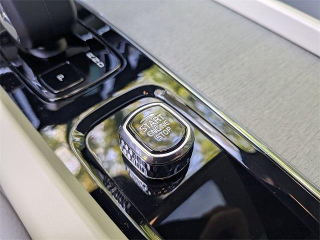 used 2023 Volvo XC60 car, priced at $35,722