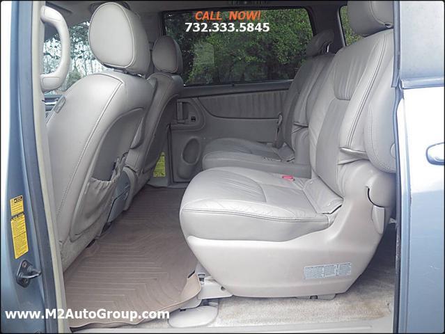 used 2006 Toyota Sienna car, priced at $4,000