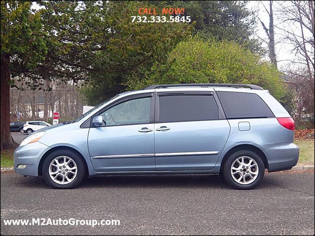 used 2006 Toyota Sienna car, priced at $4,000