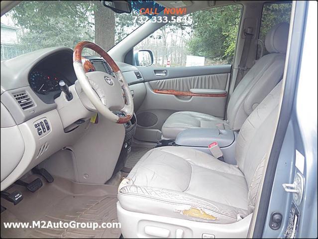 used 2006 Toyota Sienna car, priced at $4,000