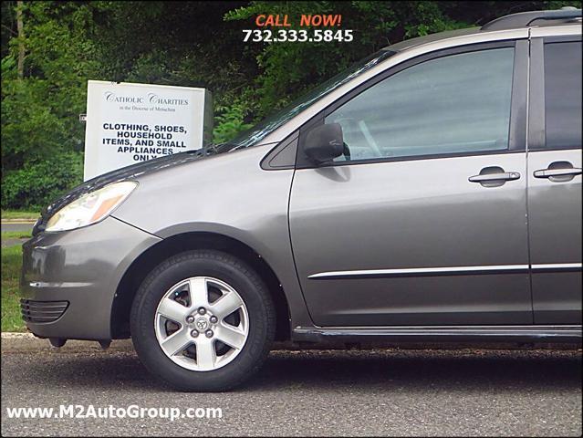 used 2004 Toyota Sienna car, priced at $5,500