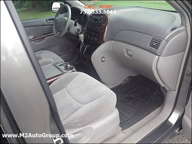 used 2004 Toyota Sienna car, priced at $5,500