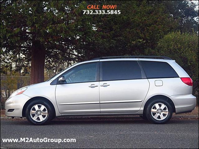 used 2007 Toyota Sienna car, priced at $8,500