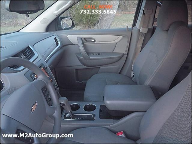 used 2014 Chevrolet Traverse car, priced at $7,500