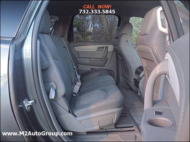 used 2014 Chevrolet Traverse car, priced at $7,500