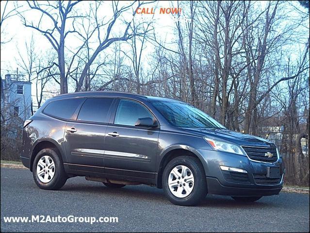 used 2014 Chevrolet Traverse car, priced at $6,500