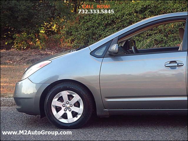 used 2004 Toyota Prius car, priced at $4,700