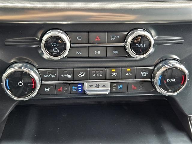 new 2025 Ford F-150 car, priced at $60,098