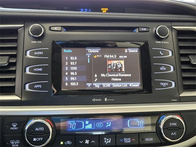 used 2014 Toyota Highlander car, priced at $11,550