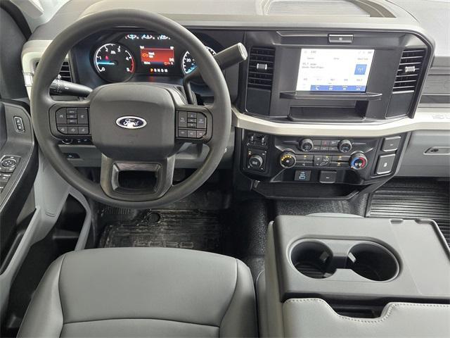 new 2025 Ford F-250 car, priced at $62,870