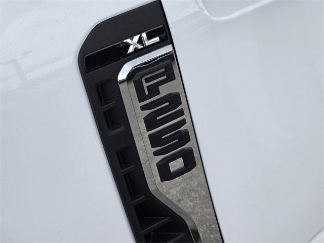 new 2025 Ford F-250 car, priced at $62,870