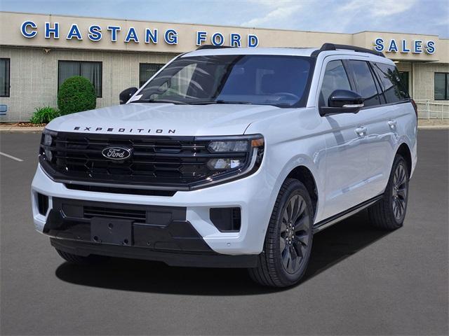 new 2025 Ford Expedition car, priced at $78,396