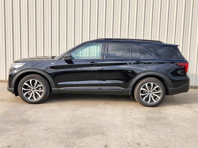 new 2025 Ford Explorer car, priced at $47,550