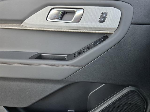 new 2025 Ford Explorer car, priced at $42,338