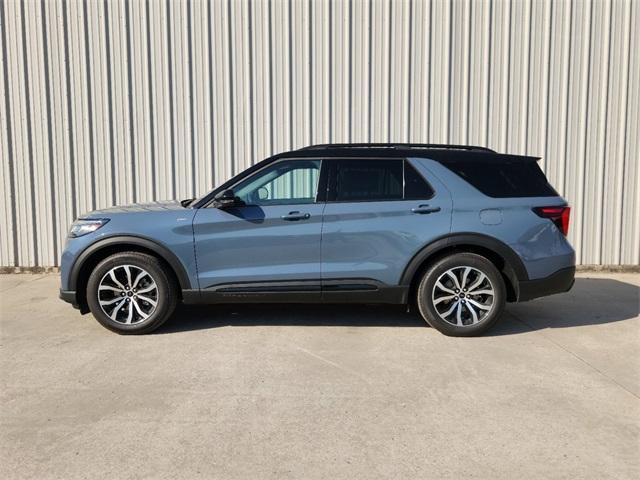 new 2025 Ford Explorer car, priced at $52,940