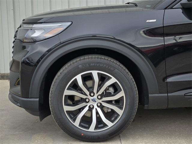 new 2025 Ford Explorer car, priced at $44,710