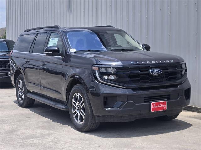 new 2025 Ford Expedition Max car, priced at $72,160