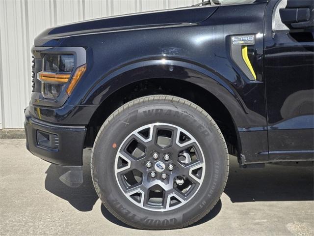 new 2024 Ford F-150 car, priced at $42,154