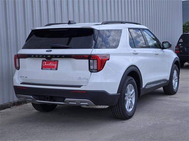 new 2025 Ford Explorer car, priced at $42,739