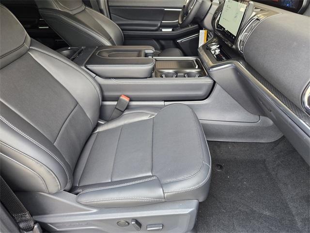 new 2025 Ford Expedition car, priced at $78,004