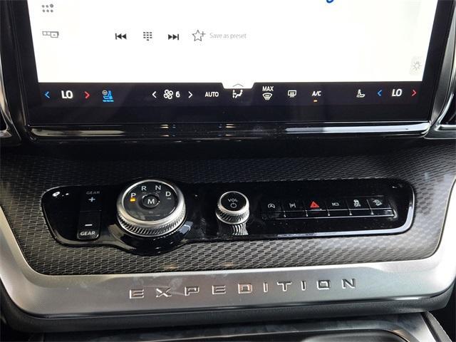 new 2025 Ford Expedition car, priced at $78,004