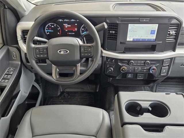new 2025 Ford F-350 car, priced at $67,300