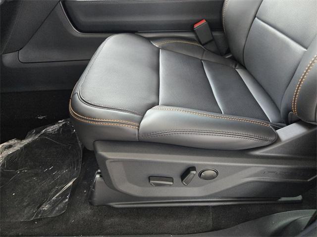 new 2025 Ford Expedition car, priced at $83,905