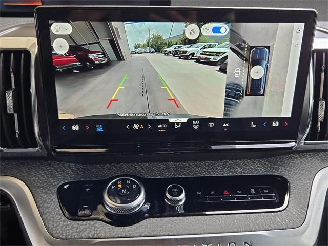 new 2025 Ford Expedition car, priced at $83,905
