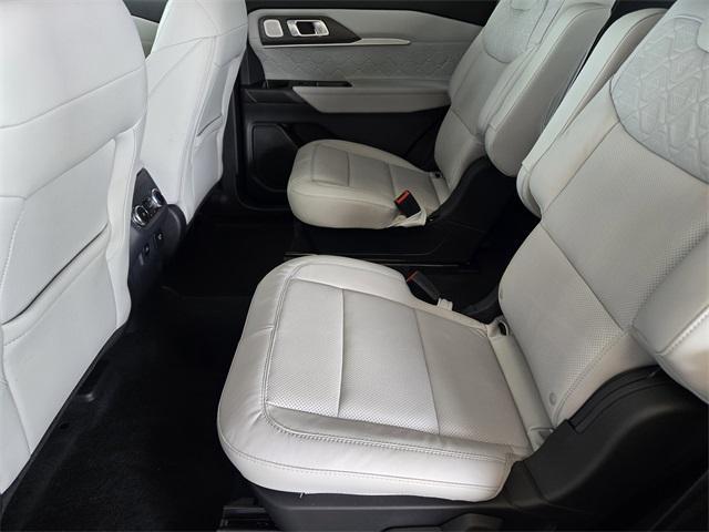 new 2025 Ford Explorer car, priced at $61,960