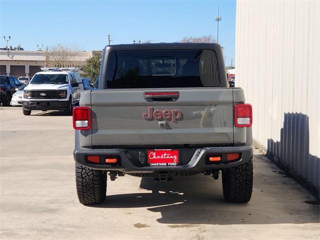 used 2023 Jeep Gladiator car, priced at $42,065