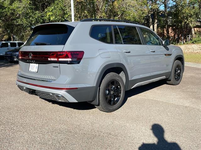 new 2025 Volkswagen Atlas car, priced at $51,331