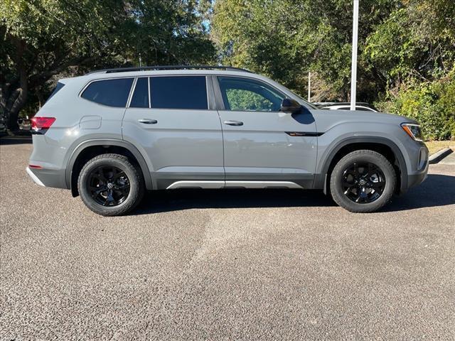 new 2025 Volkswagen Atlas car, priced at $51,331